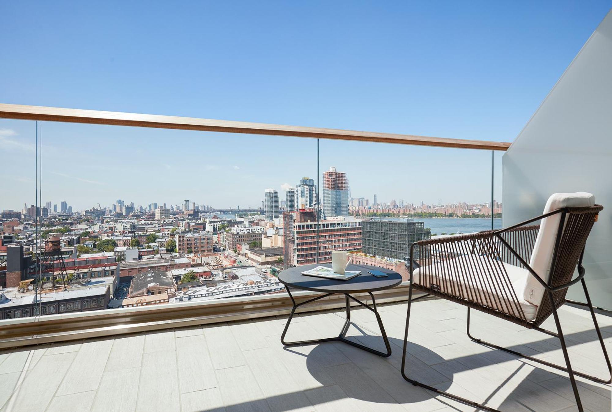 King - One Bedroom Suite w. Balcony,1731463905:JPEG